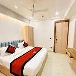Mehul- A, Luxurious Stay 5 Mint From Railway Station New Delhi