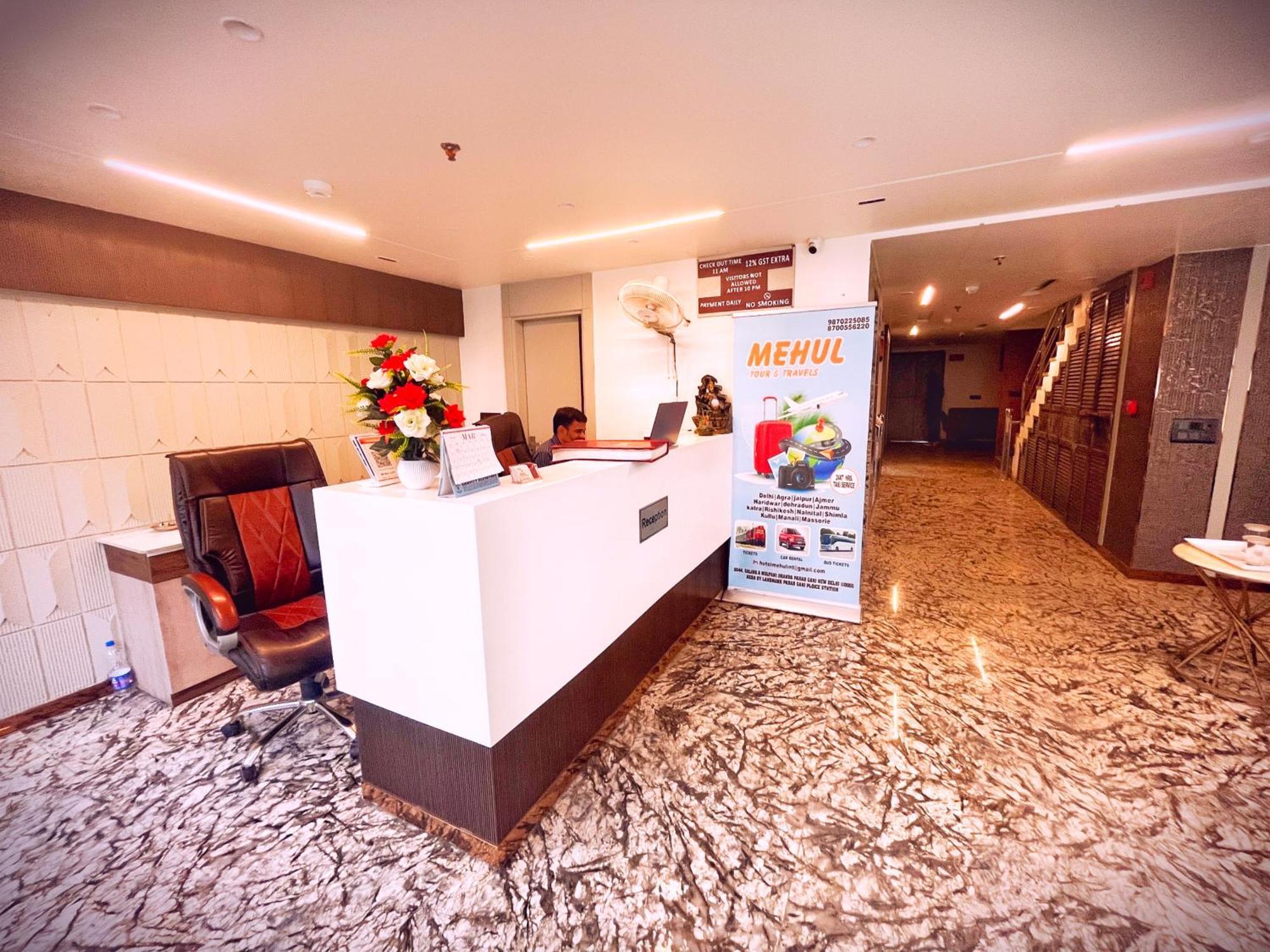 Mehul- A, Luxurious 5 Mint From Railway Station Hotel New Delhi