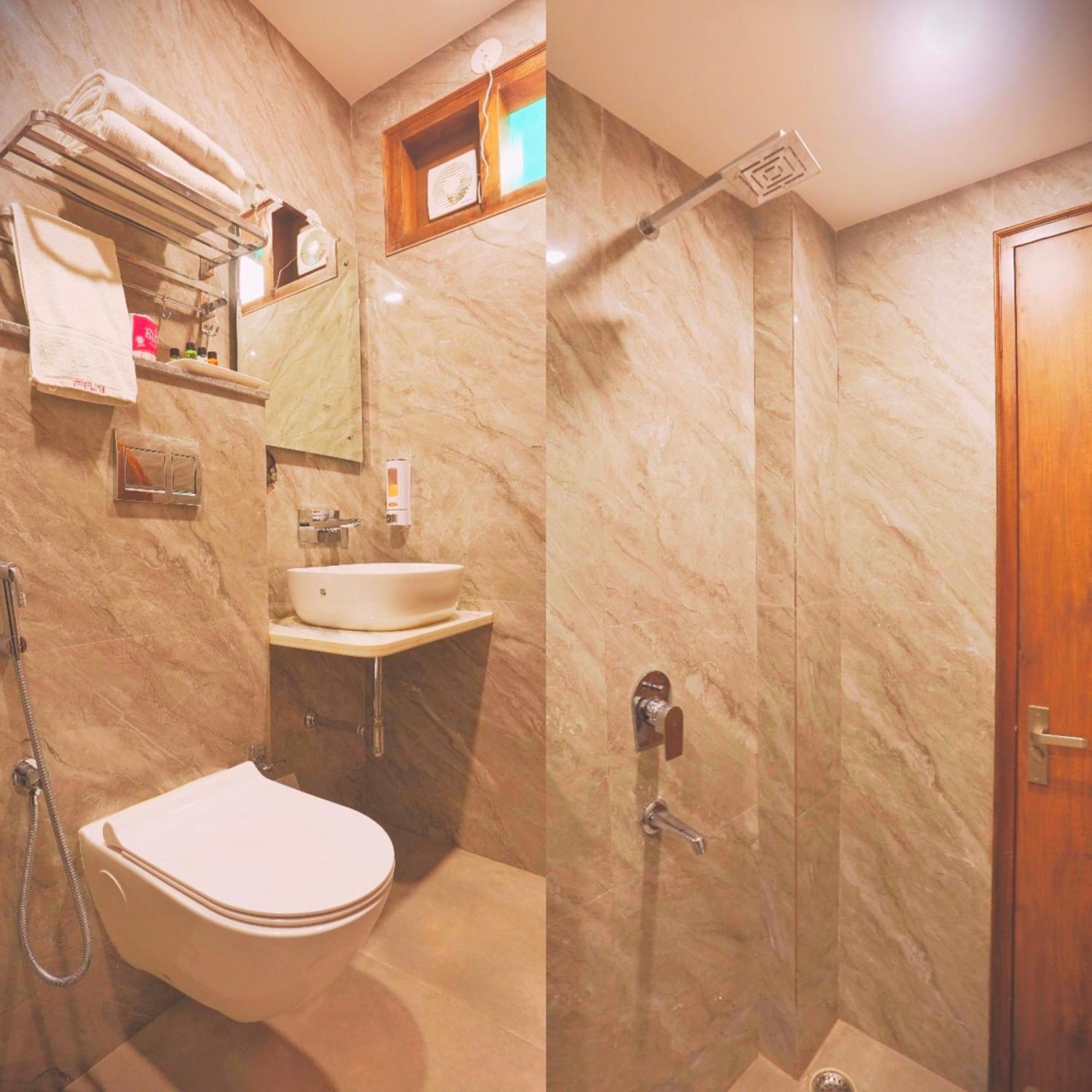 Hotel Mehul- A, Luxurious 5 Mint From Railway Station