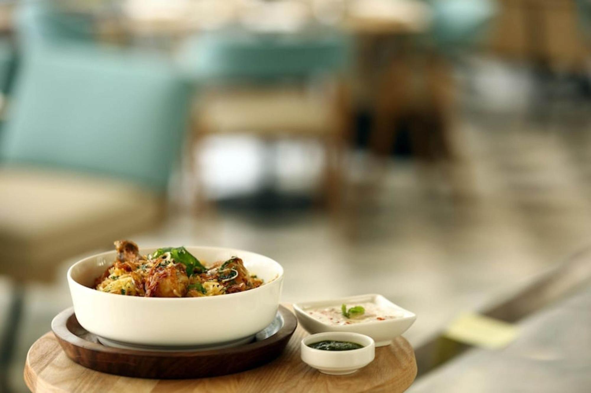 Mehul- A, Luxurious 5 Mint From Railway Station 4* New Delhi