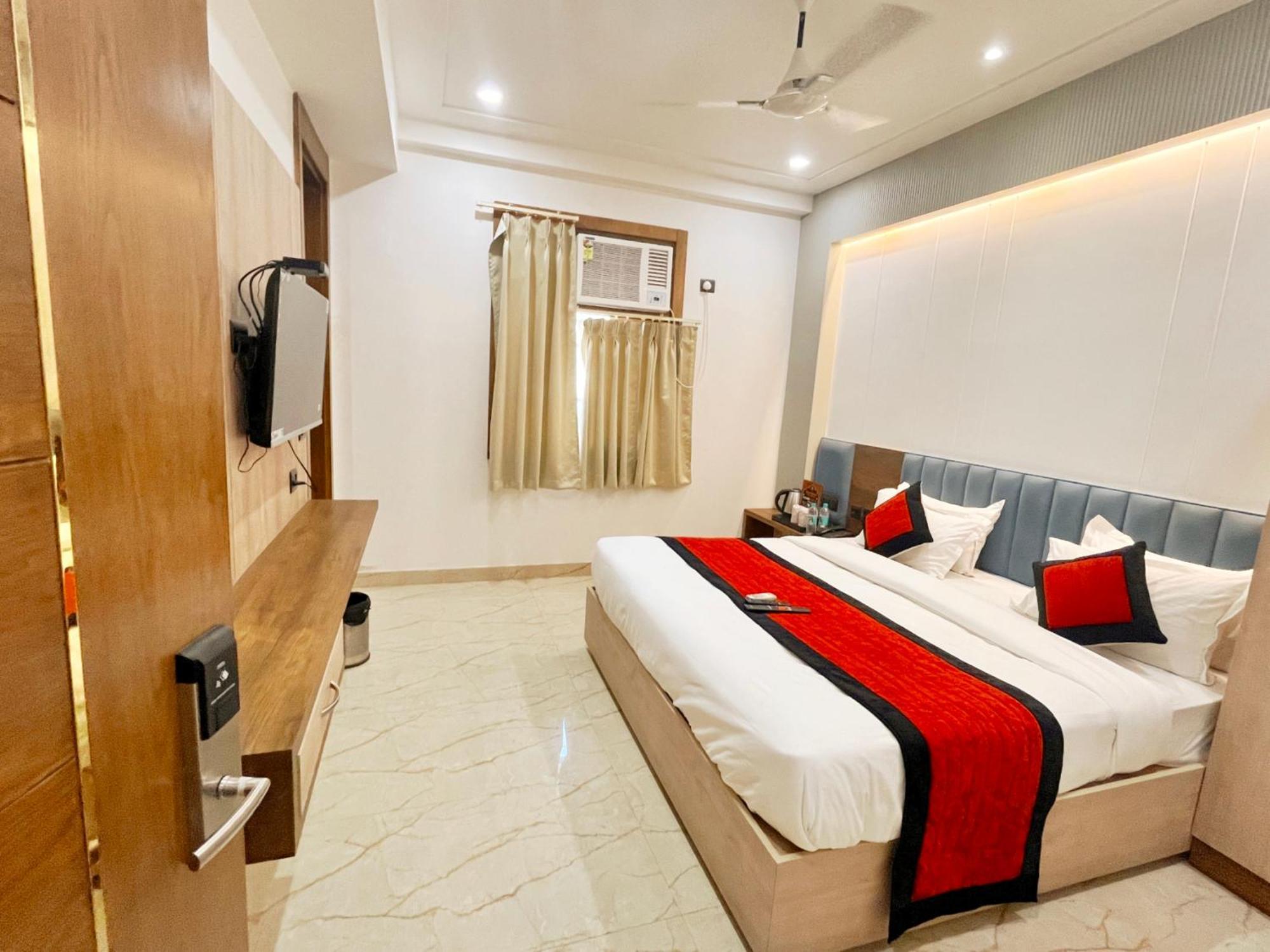 Hotel Mehul- A, Luxurious 5 Mint From Railway Station New Delhi