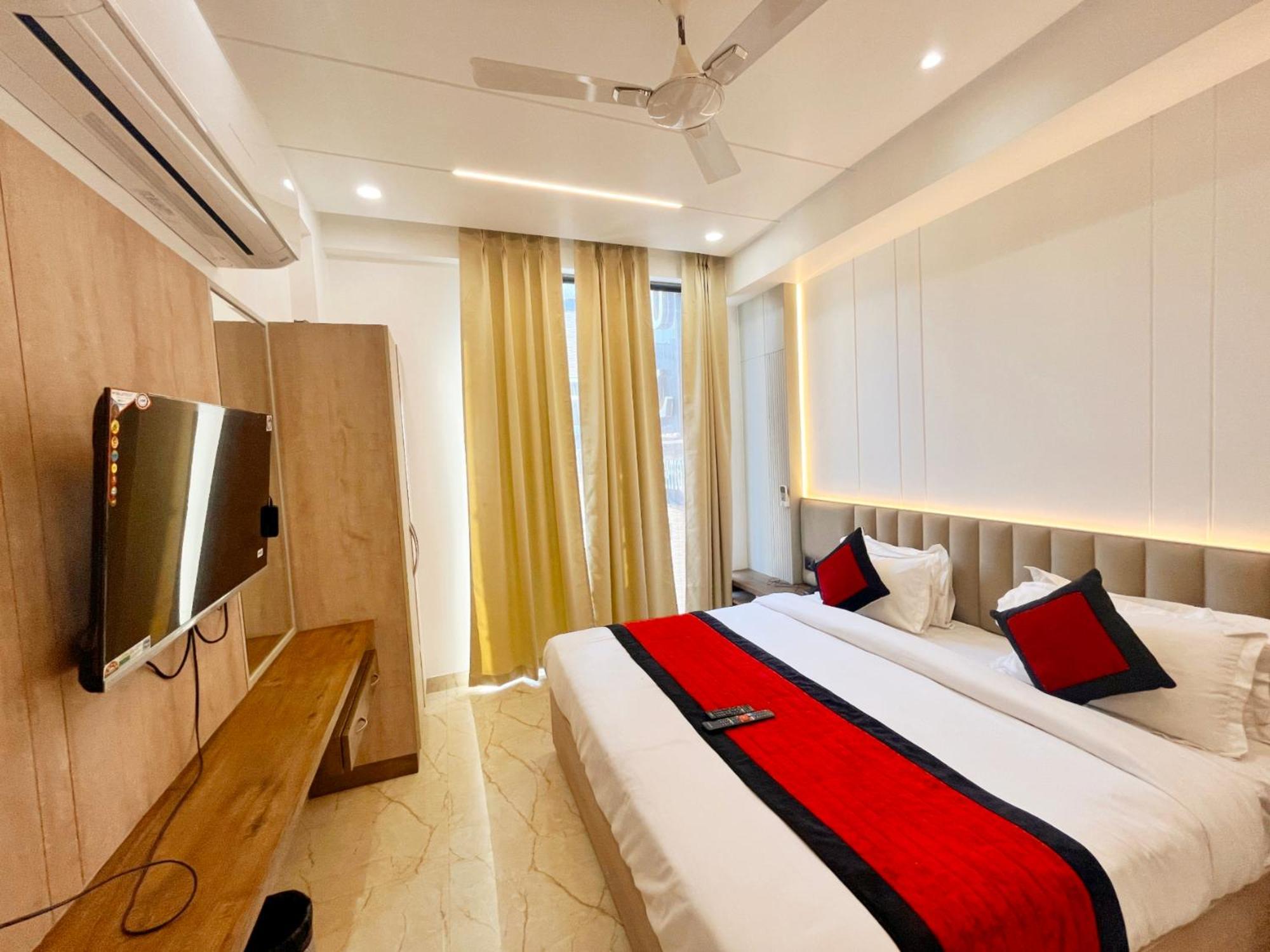 Hotel Mehul- A, Luxurious 5 Mint From Railway Station New Delhi