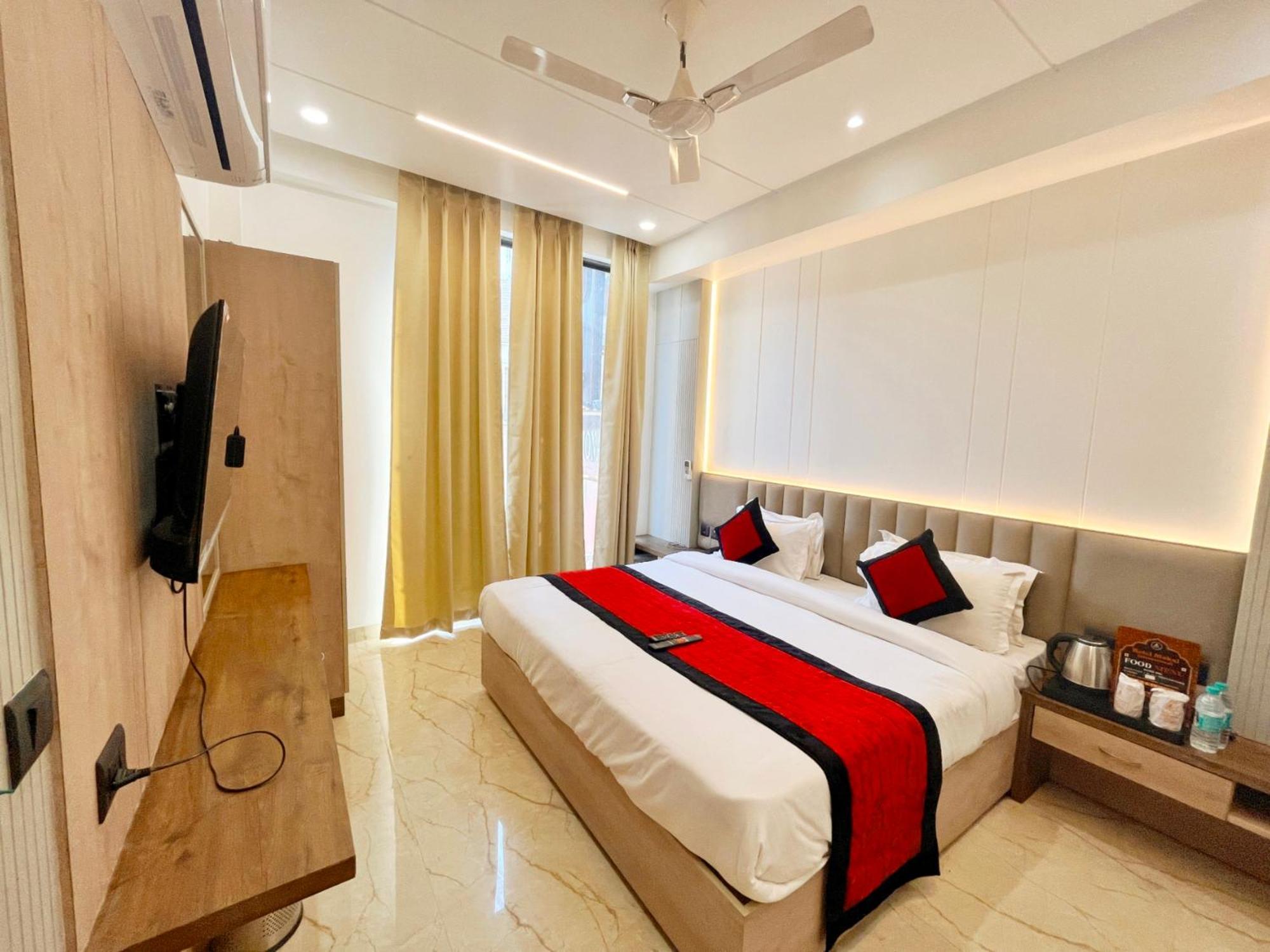 Hotel Mehul- A, Luxurious 5 Mint From Railway Station New Delhi