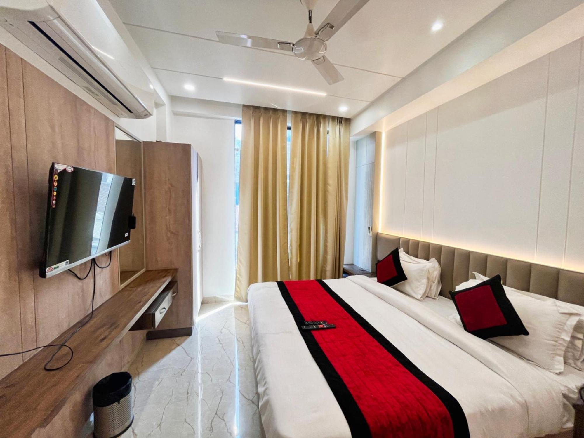 Hotel Mehul- A, Luxurious 5 Mint From Railway Station New Delhi