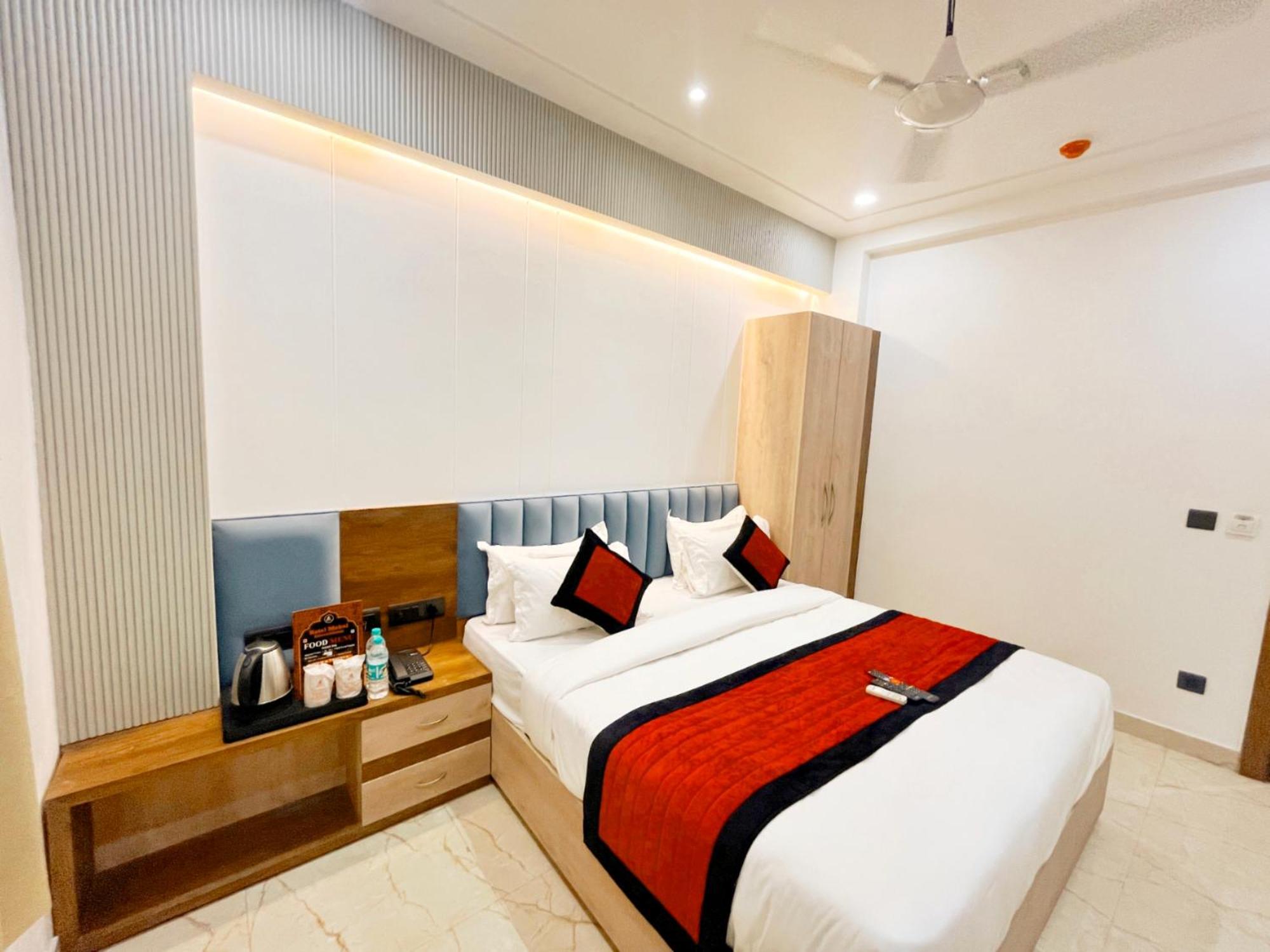 Hotel Mehul- A, Luxurious 5 Mint From Railway Station