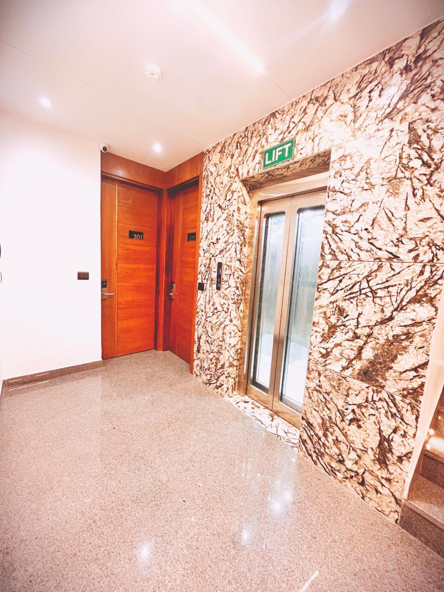 Hotel Mehul- A, Luxurious 5 Mint From Railway Station